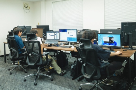 楠事業所の内装
